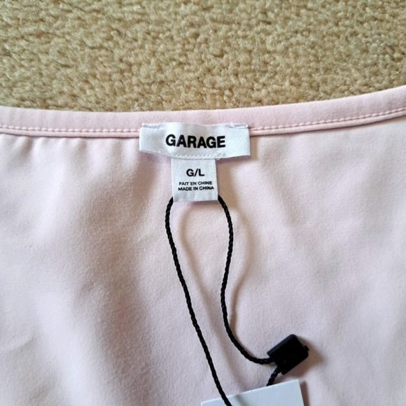 Garage Sleek Sweetheart Tee Size Large Light Pink Fitted Cropped T-shirt NWT - Picture 12 of 13